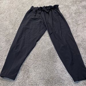 Albion Fit Bow Belted Capri, size XL, black